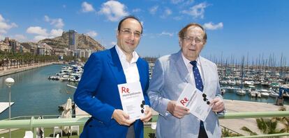 Ram&oacute;n Tamames junto a otro de los autores del libro, el tambi&eacute;n economista, Lorenzo D&aacute;vila.