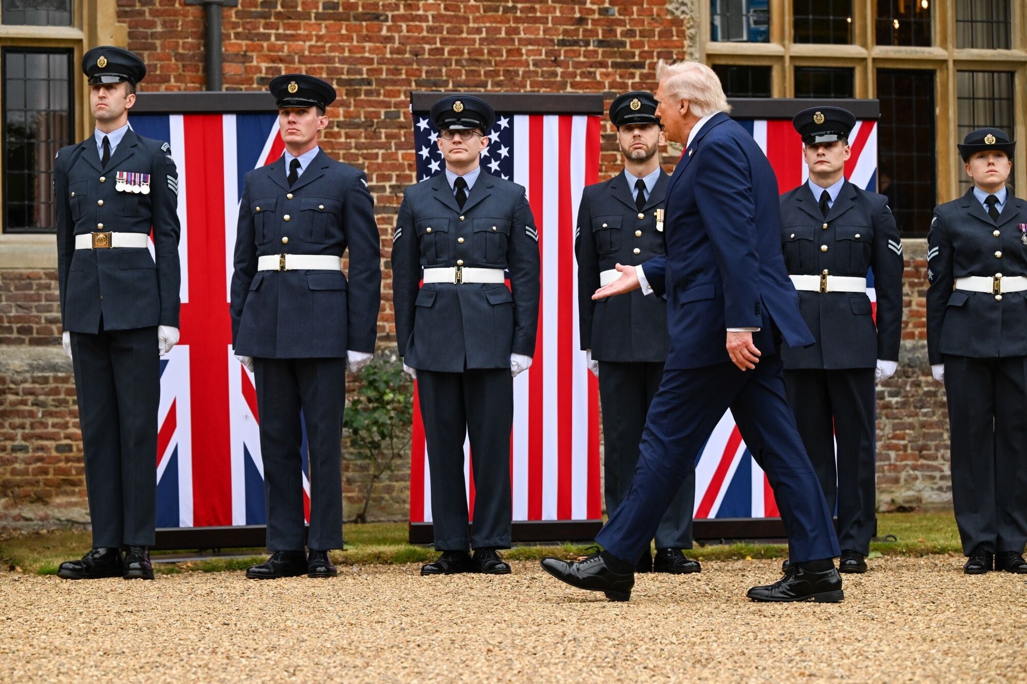 El presidente de EE UU, Donald Trump, a su llegada a su reunión con el primer ministro británico, el jueves pasado.
