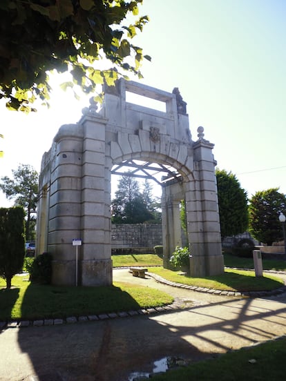 El templete original instalado en el Campo da Feira de O Porriño (Pontevedra), localidad natal de Antonio Palacios.