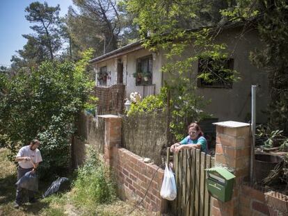 Joan Jim&eacute;nez y Margarita Sans en su casa de Pontons.