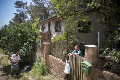 Joan Jim&eacute;nez y Margarita Sans en su casa de Pontons.