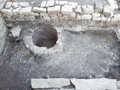 El pozo donde se encontró el ara.