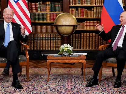 Joe Biden e Vladimir Putin, durante seu encontro de 16 de junho em Genebra (Suíça).