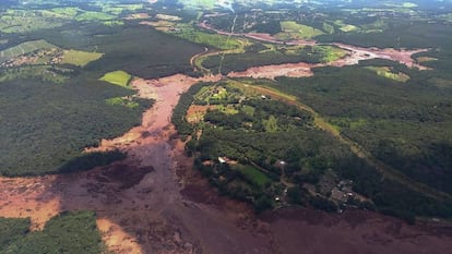 Imagem área da área de Brumandinho, cedida pelos bombeiros.