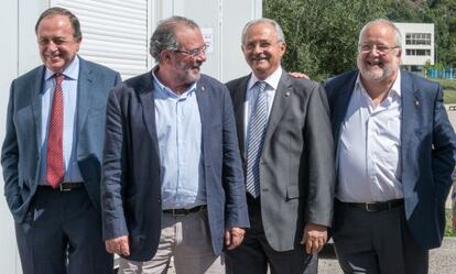 Desde la izquierda, Giraut (presidente de la Diputación de Girona), Reñé (Lleida), Jané (diputado por Tarragona) y Esteve