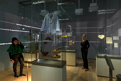 Concentration camp uniform that Jews were forced to wear, on display at the National Holocaust Museum in the Netherlands.