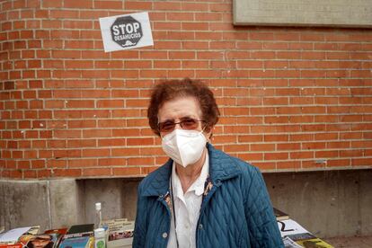 La religiosa Concha Gómez en el acto por el Día del Libro en Orcasitas.