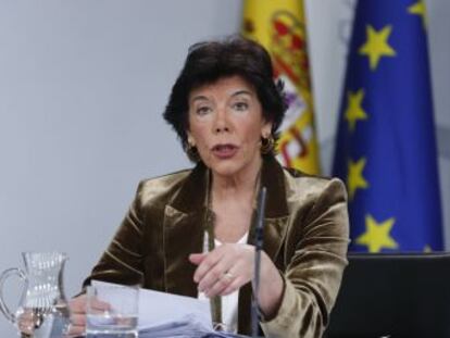 El Gobierno confirma que supedita la la subida del salario mínimo y el alza de las pensiones a la formación de un nuevo Ejecutivo, como adelantó EL PAÍS