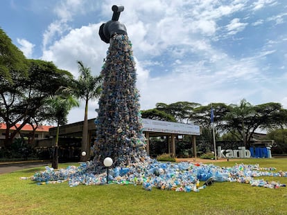 A 30-foot monument dubbed "turn off the plastic tap" by Canadian activist and artist Benjamin von Wong