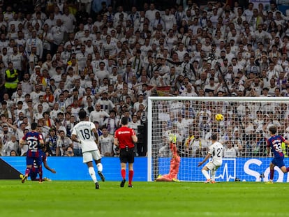 Bellingham marca en el descuento del partido el gol de la victoria del Real Madrid.