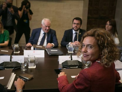 Reunión entre miembros de la Generalitat y Meritxell Batet, ministra de Política Territorial. 