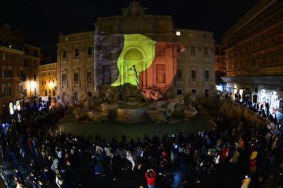 La Fontana de Trevi en Roma (Italia).