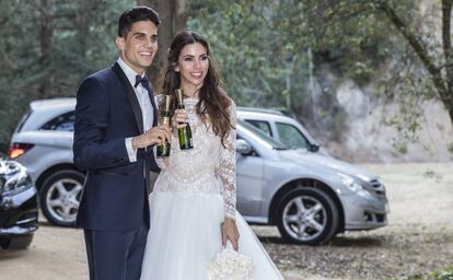 Marc Bartra y Melissa Jiménez el día de su boda a las afueras de Barcelona-