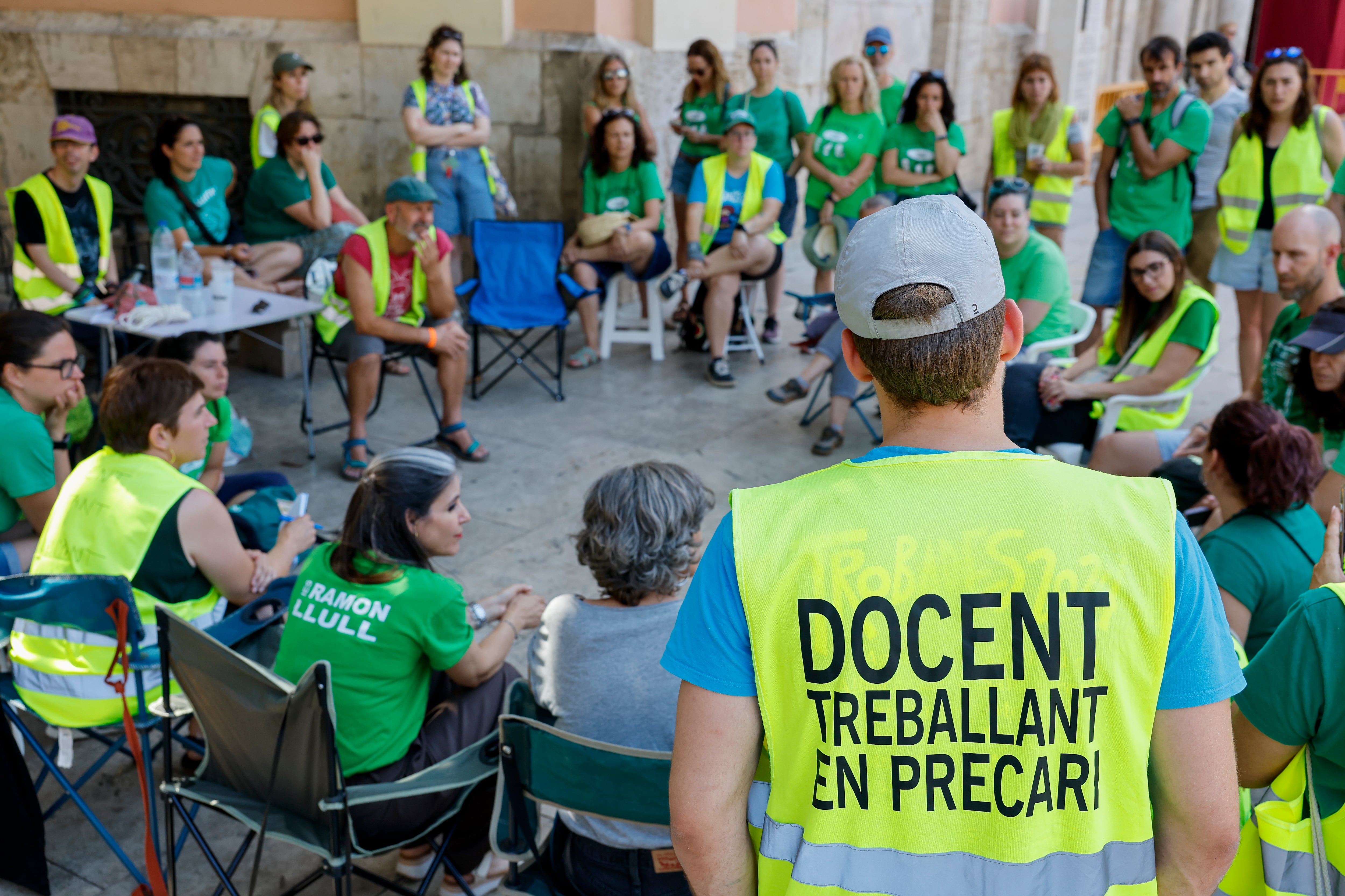 Los docentes valencianos votan la última propuesta de Educac