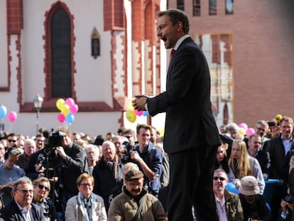 El líder del FDP alemán, Christian Lindner, en un acto en la plaza Römer de Fráncfort el lunes 18 de septiembre