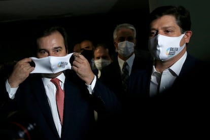 O presidente da Câmara, Rodrigo Maia, e seu candidato à sucessão, Baleia Rossi no dia 6, em Brasília.