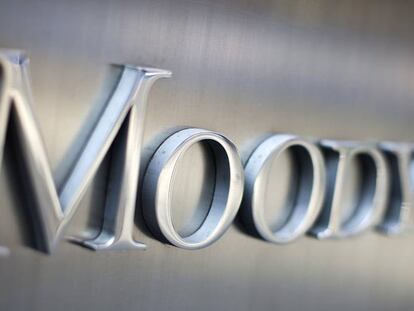 Moody's eleva la nota de la banca española