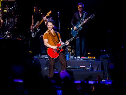 SAO PAULO, BRAZIL - APRIL 16: Kevin Jonas of Jonas Brothers performs live on stage during a concert on April 16, 2024 in Sao Paulo, Brazil.(Photo by Mauricio Santana/Getty Images)