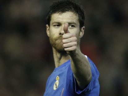 Xabi Alonso, durante el partido ante el Valencia. 