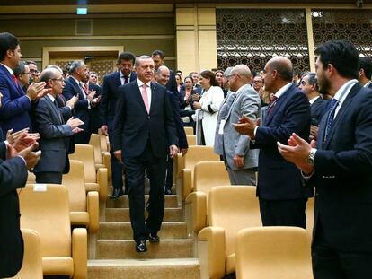 El presidente Erdogan en una reuni&oacute;n de inversores extranjeros.