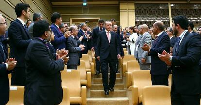 El presidente Erdogan en una reuni&oacute;n de inversores extranjeros.