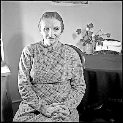 La escritora Regina Ullmann en 1954. 