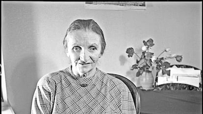 La escritora Regina Ullmann en 1954.