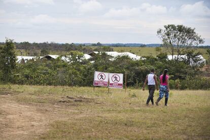 Vista del campamento donde a puerta cerrada trabaja el secretariado de las FARC.