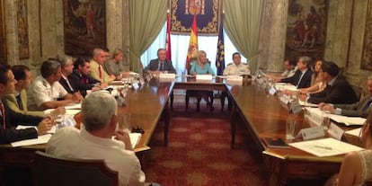 Reunión en la Delegación del Gobierno por el barrio de Lavapiés.