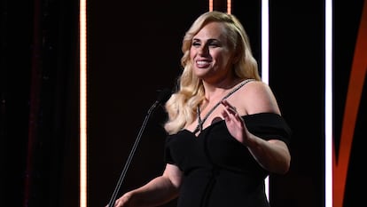 Rebel Wilson en los Premios de la Academia Australiana de Cine y Televisión el 7 de diciembre de 2022 en Sídney, Australia.