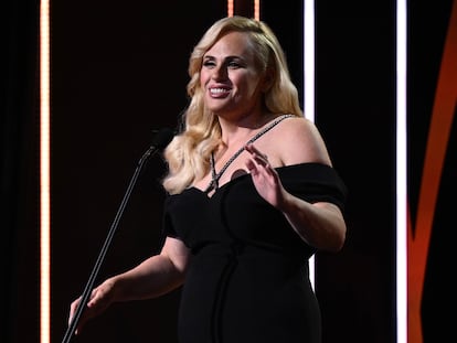 Rebel Wilson en los Premios de la Academia Australiana de Cine y Televisión el 7 de diciembre de 2022 en Sídney, Australia.