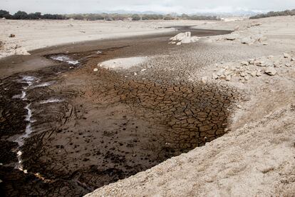 El embalse de Valmayor (Madrid) al 32% de su capacidad capturado por Lola Martínez.