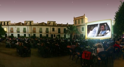 Una proyección en el casco antiguo de Córdoba.