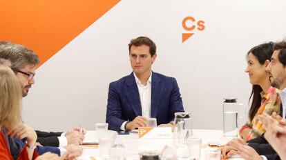 El líder de Ciudanos, Albert Rivera, preside la reunión del Comité Permanente del partido.