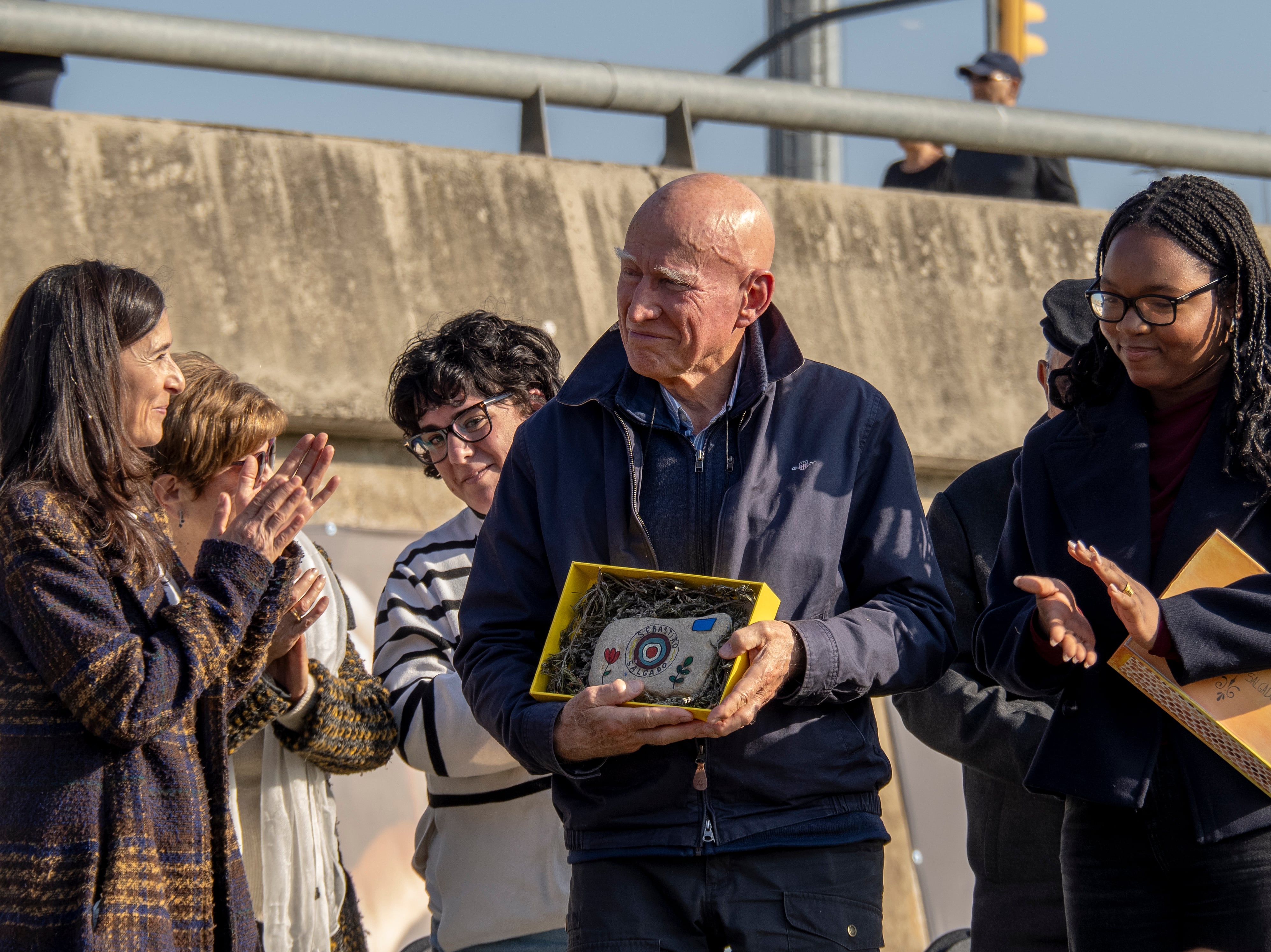 Sebastião  Salgado recibe el I ‘Premio Joan Guerrero’ de Catalunya Mirades Solidàries