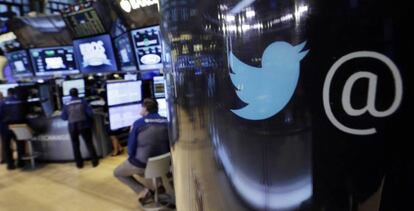 Logo de Twitter en el parqué de Wall Street