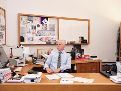 El director del museo bilbaíno, sentado en su despacho. Vidarte lleva al frente de la institución desde su apertura en 1997.