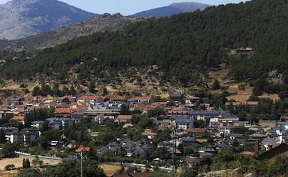 Vista de Collado Mediano en la Sierra de Guadarrama.