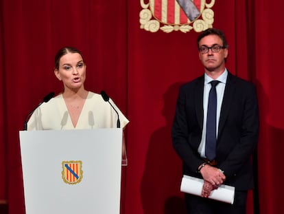 La presidenta del Govern Balear Marga Prohens, y el conseller de Economia, Hacienda y Portavoz del Govern, Antoni Costa, este martes.