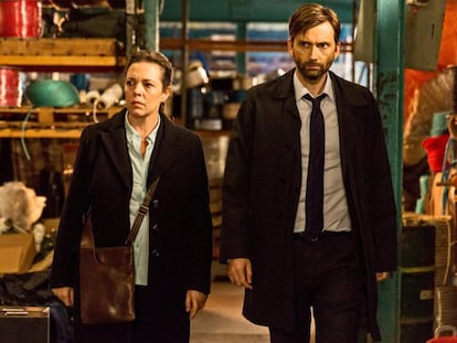 Olivia Colman y David Tennant en 'Broadchurch'.