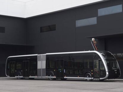 Prototipo del autob&uacute;s articulado 100% el&eacute;ctrico que Irizar construir&aacute; para la ciudad de Amiens (Francia).