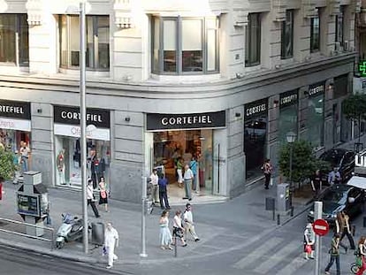 Tienda de Cortefiel en Gran Vía de Madrid.