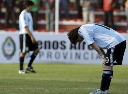 Messi, en primer término, al final del partido de Argentina contra Bolivia en La Paz.