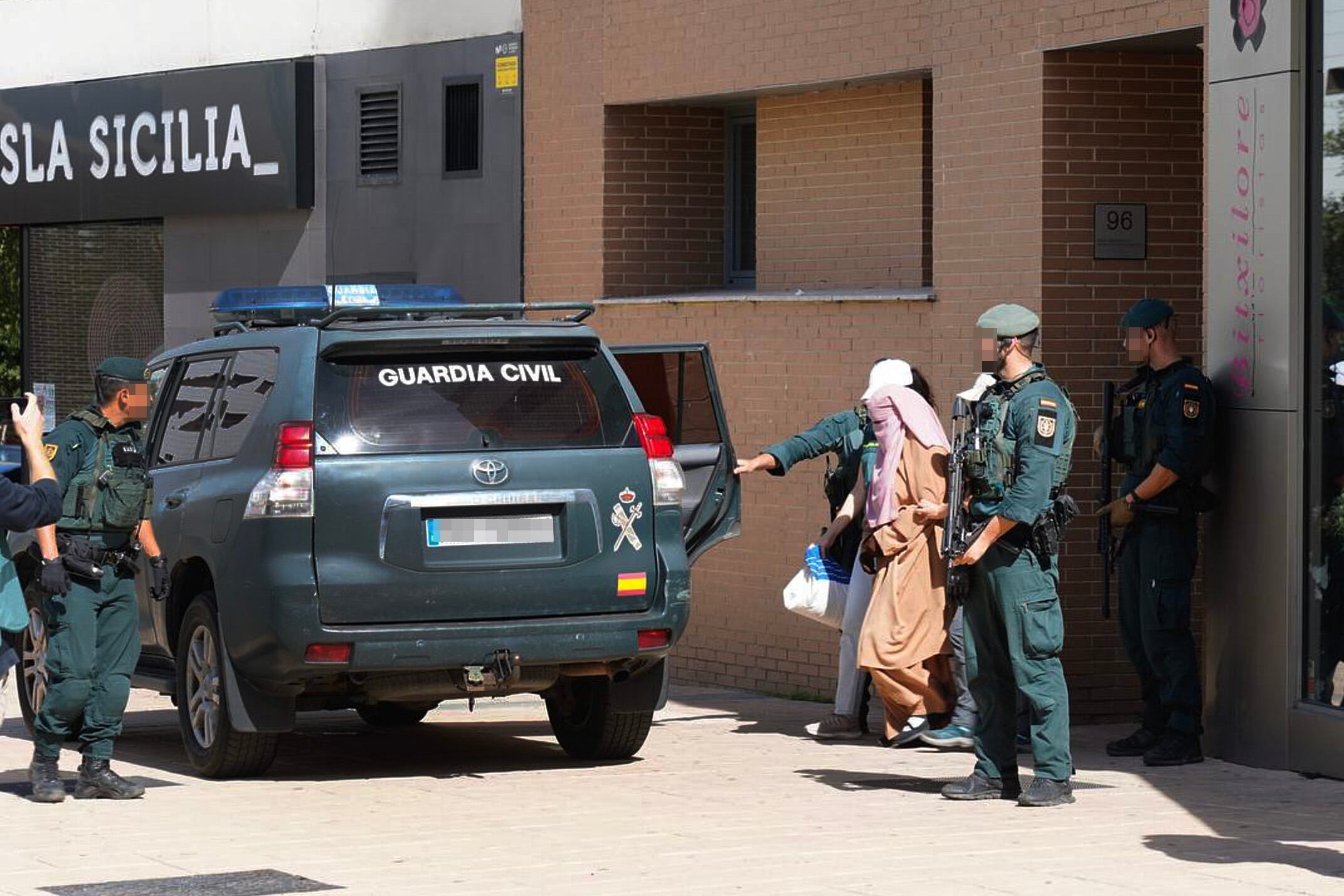 The audience sentences a woman from Vitoria to two years in jail who planned to travel with her four children to jihadist territory | Spain