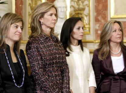 Las ministras Aído, Garmendia, Corredor y Jiménez, durante el discurso del presidente del Congreso.