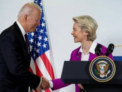 Joe Biden y Ursula Von der Leyen, el 31 de octubre en Roma, en la cumbre del G20.