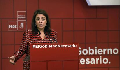 La vicesecretaria general del PSOE, Adriana Lastra, tras la ejecutiva de este lunes. 