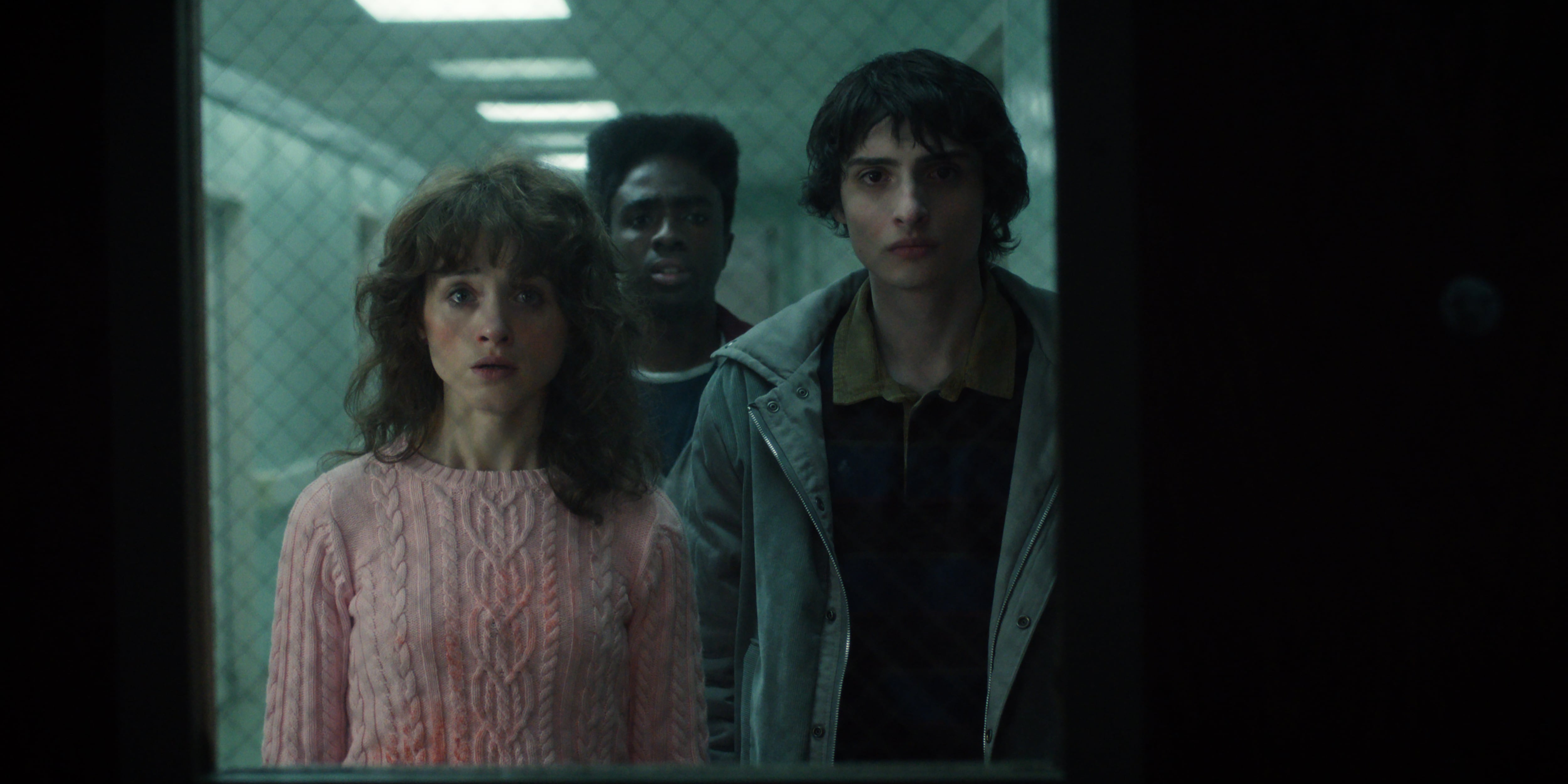 Natalia Dyer, Caleb McLaughlin y Finn Wolfhard, en la quinta temporada de 'Stranger Things'.