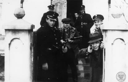 Miembros de la Policía Azul y Criminal polaca en 1943.