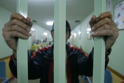 El juez podrá autorizar prórrogas sucesivas de internamiento sin límite.